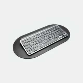 Tapis de clavier en cuir noir par la marque Darksails Darksails - Tapis de clavier en cuir noir