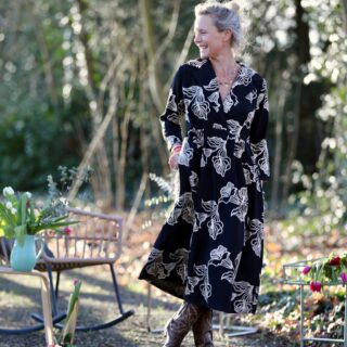 Quintessence - Robe Hazel- Coton brodé Clair Obscur Fleuri
