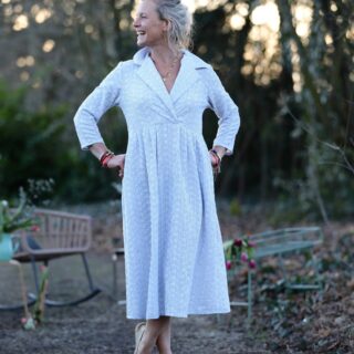 Robe Hazel- Coton rayé bleu brodé par la marque Quintessence Quintessence - Robe Hazel- Coton rayé bleu brodé