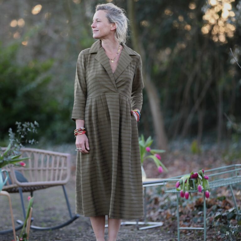 robe hazel lyocell texture kaki 2288186 QUINTESSENCE - Robe Hazel- Lyocell texturé kaki – XXL