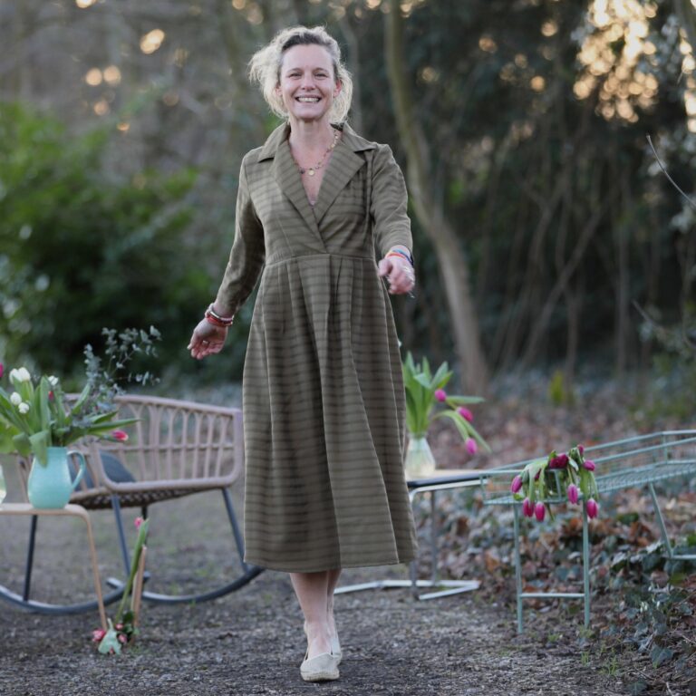 QUINTESSENCE - Robe Hazel- Lyocell texturé kaki – XXL