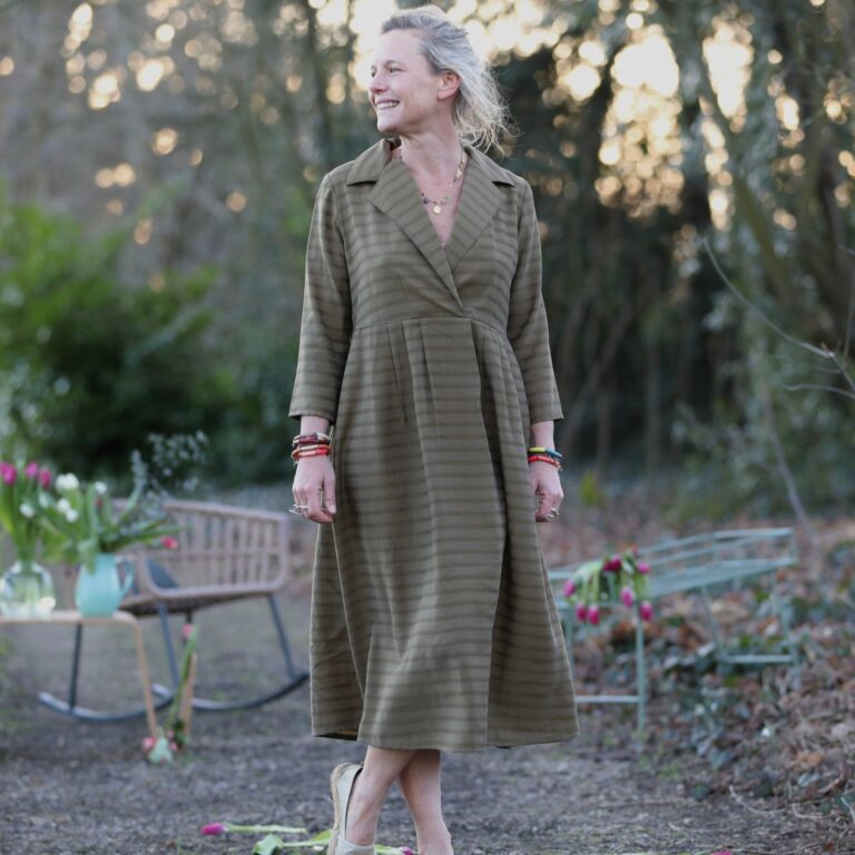 QUINTESSENCE - Robe Hazel- Lyocell texturé kaki – XXL