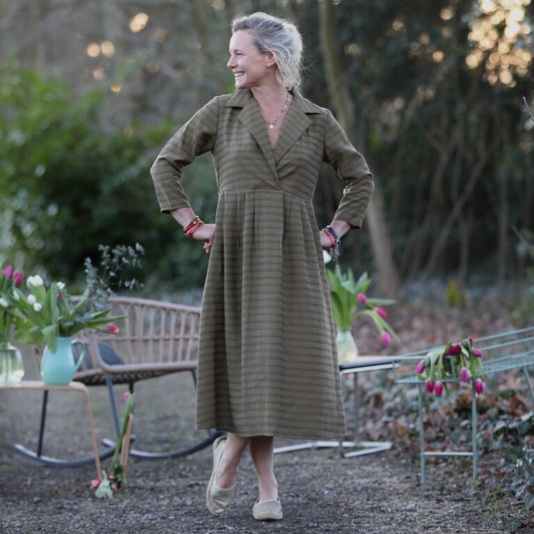 QUINTESSENCE - Robe Hazel- Lyocell texturé kaki – XXL