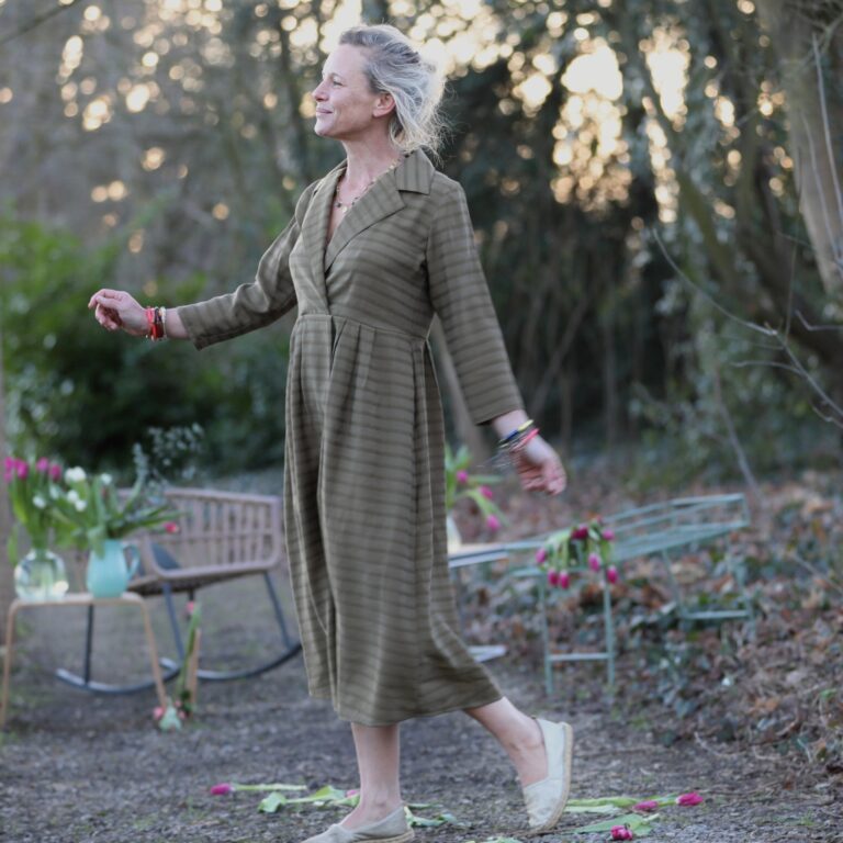 QUINTESSENCE - Robe Hazel- Lyocell texturé kaki – XXL