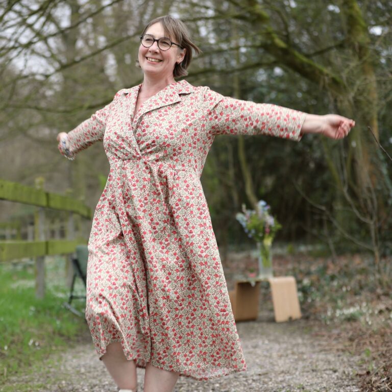 QUINTESSENCE - Robe Hazel- Satin de coton Hortensias roses – XXL