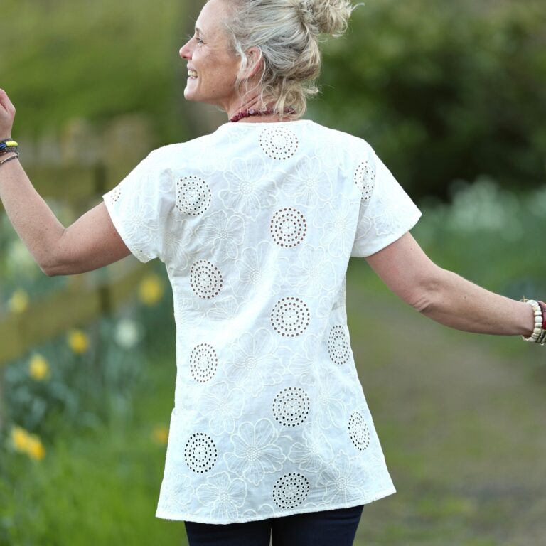 Quintessence - Tunique Elise – Broderie Fleurs de Crème – L