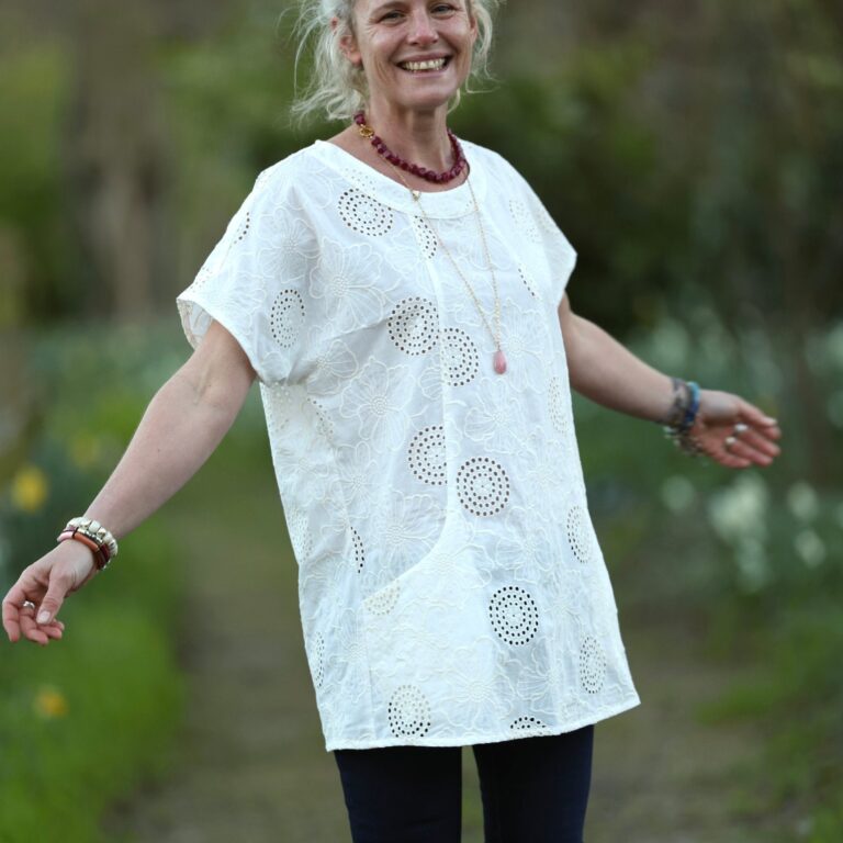 Quintessence - Tunique Elise – Broderie Fleurs de Crème – L