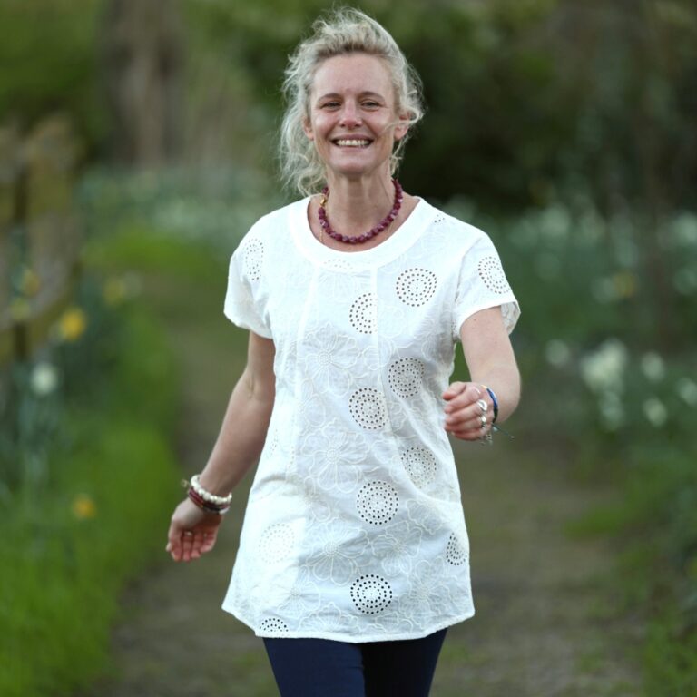 Quintessence - Tunique Elise – Broderie Fleurs de Crème – L