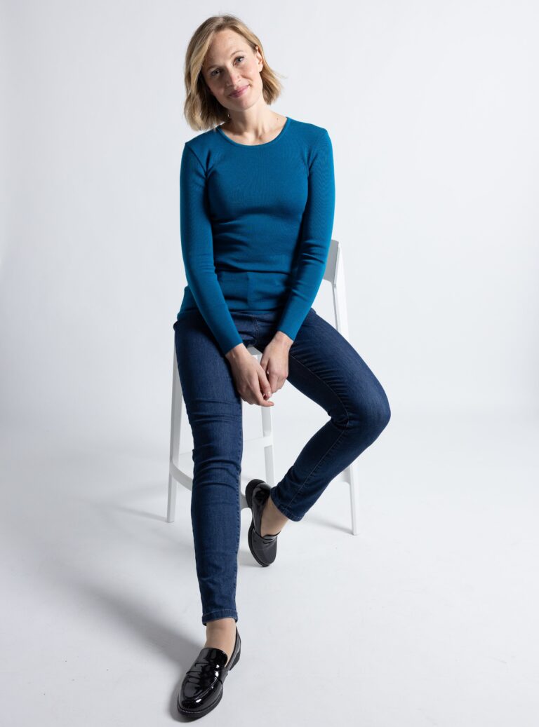 Maison Solfin - Tee-shirt thermique femme manches longues en laine merinos bleu colvert – 5