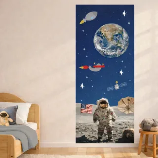Lé de papier peint espace enfant – Astronaute & Terre – Photos NASA par la marque L’Atelier BABY’SPHERE L’Atelier BABY’SPHERE - Lé de papier peint espace enfant – Astronaute & Terre – Photos NASA