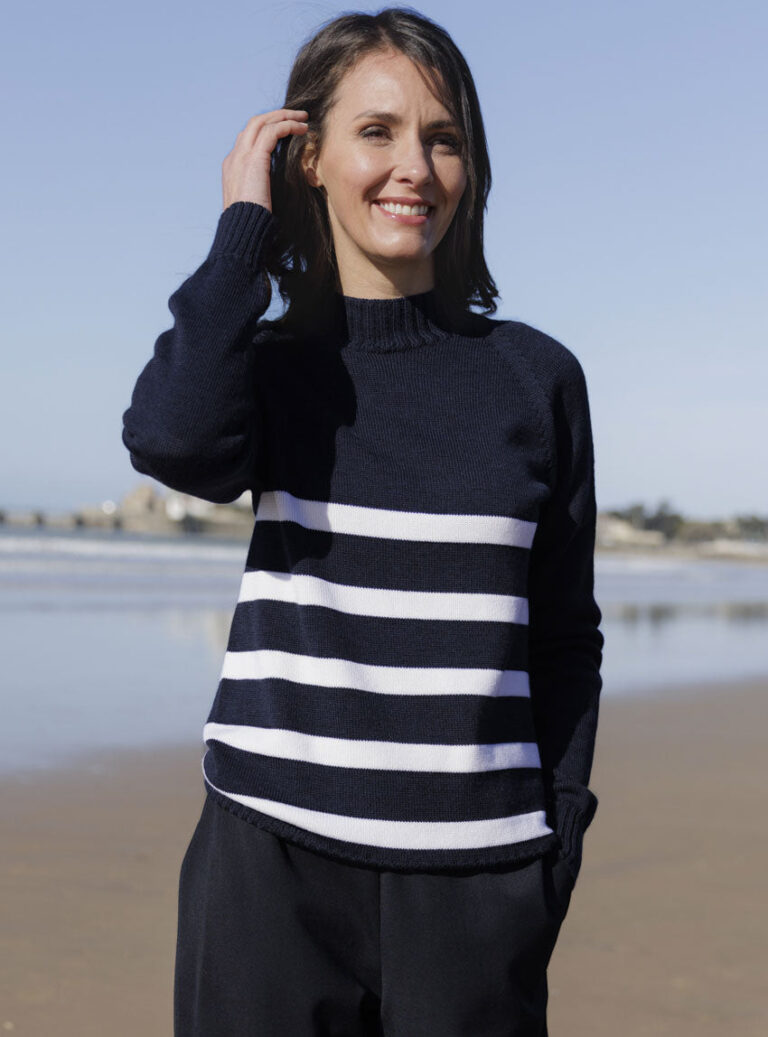 Maison Solfin - Pull femme en laine style marinière bleu marine – 4