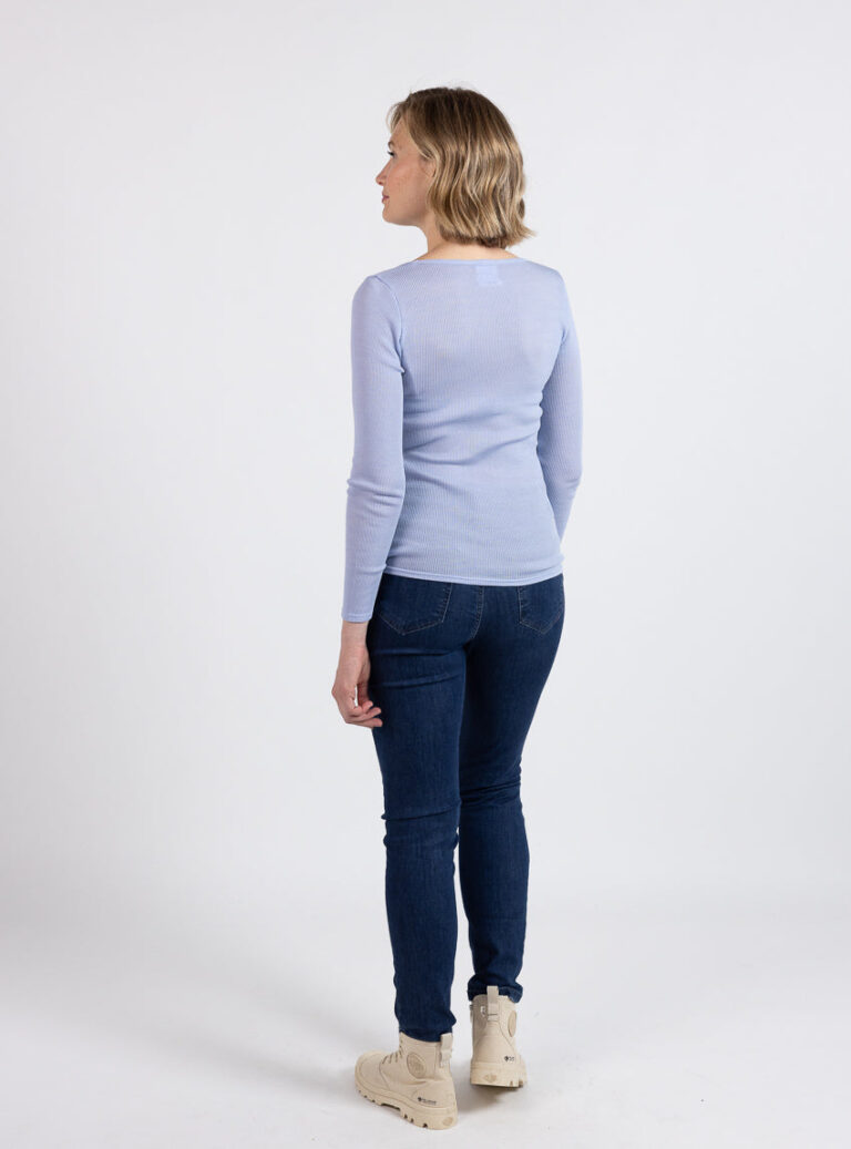 Maison Solfin - Tee-shirt manches longues femme laine mérinos et soie bleu ciel – 5