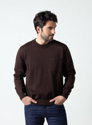 Pull homme col rond en laine merinos marron chocolat par la marque MAISON SOLFIN MAISON SOLFIN - Pull homme col rond en laine merinos marron chocolat