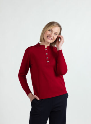 Pull femme col montant laine mérinos rouge foncé par la marque MAISON SOLFIN MAISON SOLFIN - Pull femme col montant laine mérinos rouge foncé