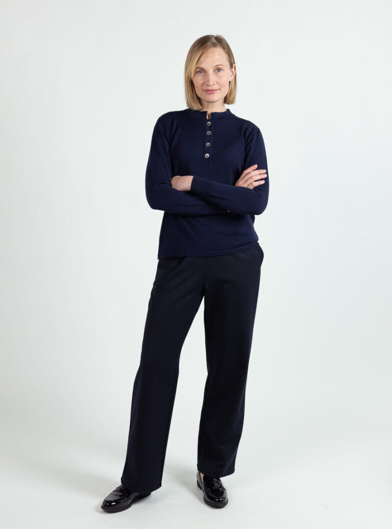 Maison Solfin - Pull femme col montant laine mérinos bleu marine – 52
