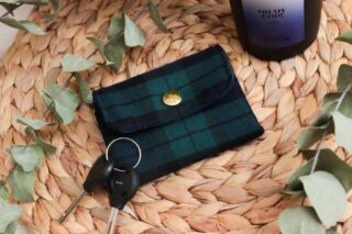 MAISON MALLOW - Mini Portefeuille à Tartan Marine et Vert