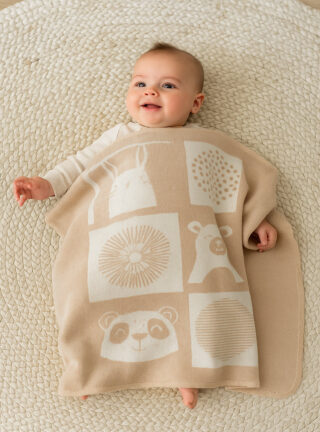 MAISON SOLFIN - Couverture bébé  laine mérinos motif animaux beige pastel