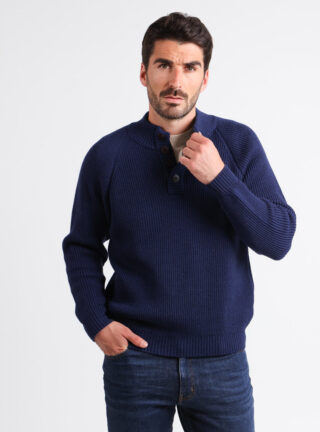 Pull camionneur homme en laine mérinos Bleu Amiral par la marque MAISON SOLFIN MAISON SOLFIN - Pull camionneur homme en laine mérinos Bleu Amiral