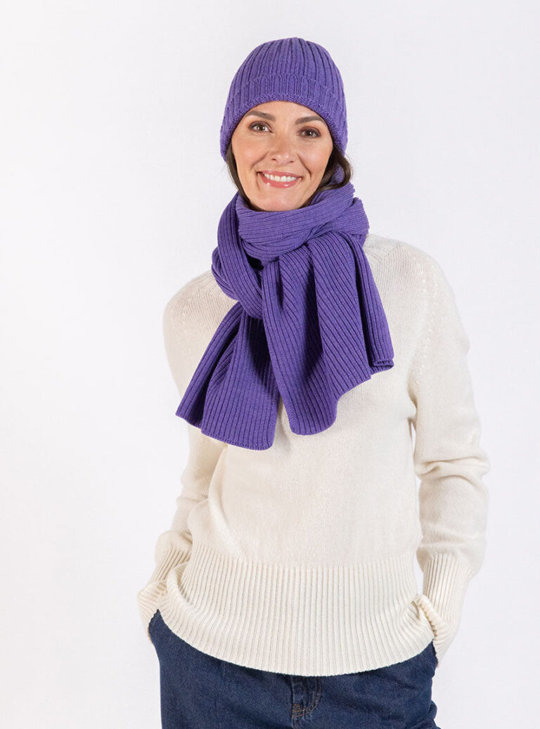 Maison Solfin - Bonnet femme en laine mérinos violet foncé – U