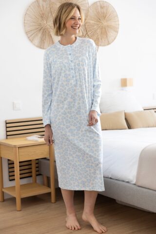 Chemise de nuit femme en coton cœurs bleus par la marque MAISON SOLFIN MAISON SOLFIN - Chemise de nuit femme en coton cœurs bleus