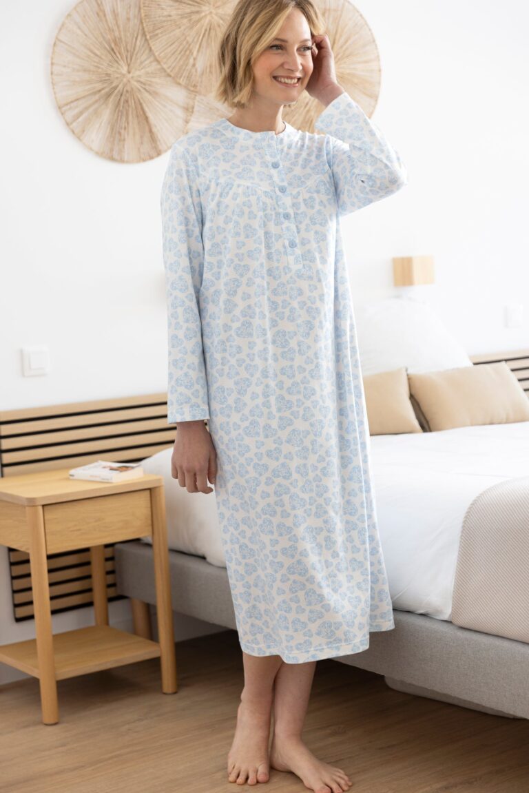 Maison Solfin - Chemise de nuit femme en coton cœurs bleus – 5
