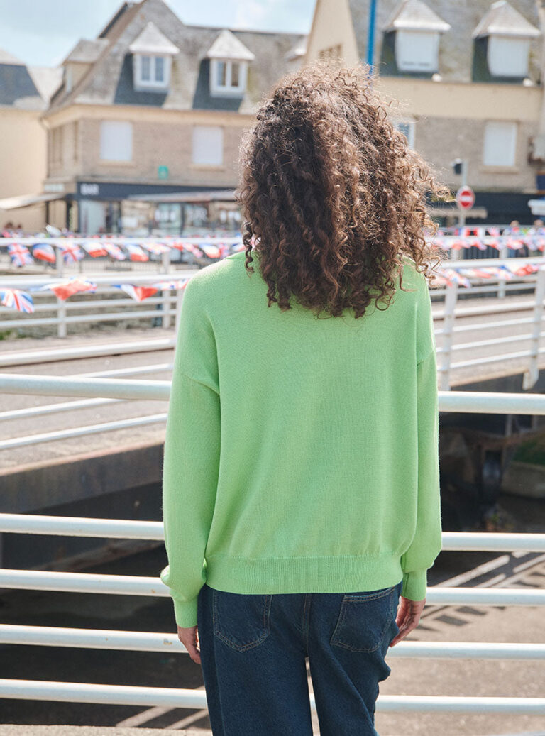 LAFRANÇAISE Mailles in France - Pull col V oversize vert Aglaé – L