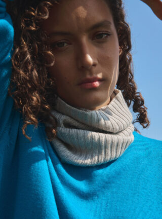 Col laine mérinos gris clair Anaïs par la marque MAISON SOLFIN MAISON SOLFIN - Col laine mérinos gris clair Anaïs