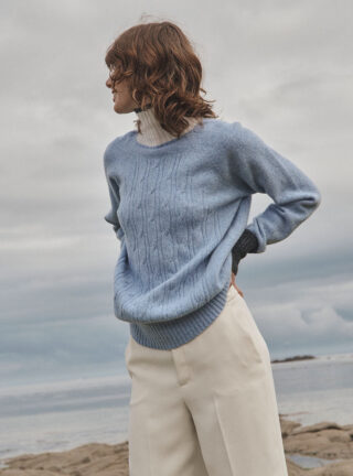 Pull col roulé bleu Anna par la marque MAISON SOLFIN MAISON SOLFIN - Pull col roulé bleu Anna