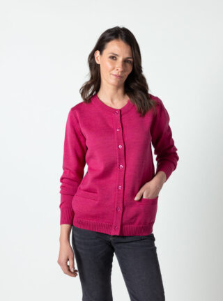 Cardigan femme col rond en laine mérinos rose géranium par la marque MAISON SOLFIN MAISON SOLFIN - Cardigan femme col rond en laine mérinos rose géranium