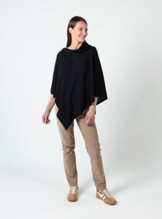 Poncho femme en laine fine mérinos noir par la marque MAISON SOLFIN MAISON SOLFIN - Poncho femme en laine fine mérinos noir