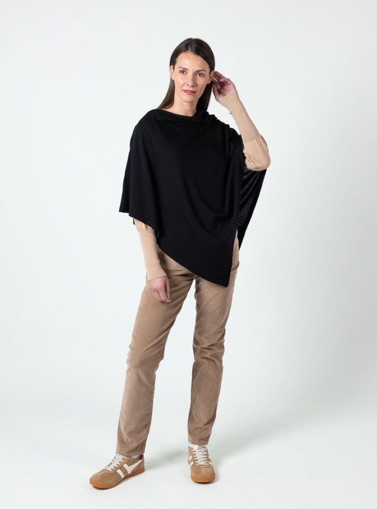 Maison Solfin - Poncho femme en laine fine mérinos noir – U