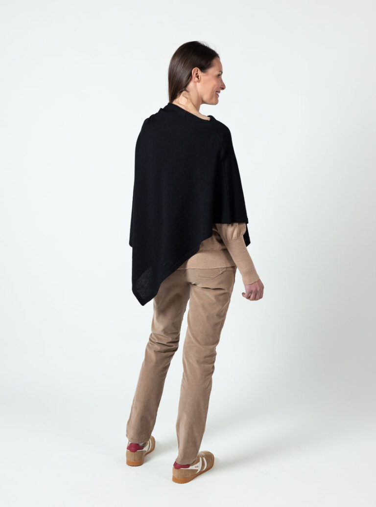 Maison Solfin - Poncho femme en laine fine mérinos noir – U