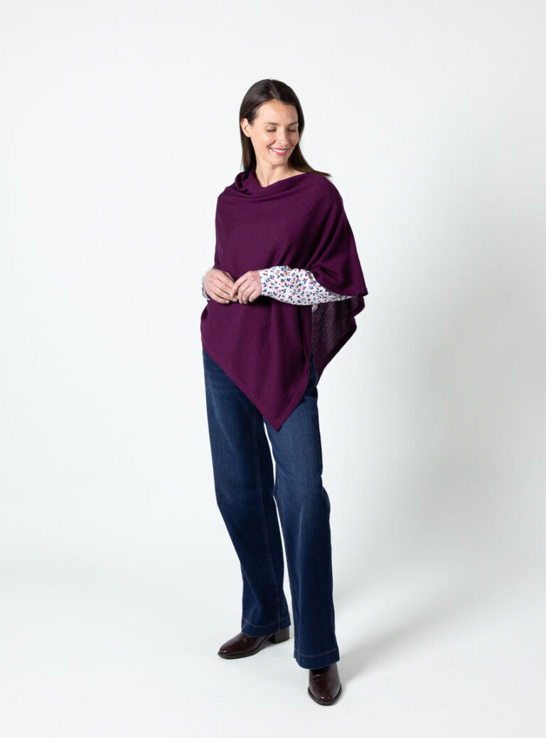 Maison Solfin - Poncho femme en laine fine mérinos violet nuit – U