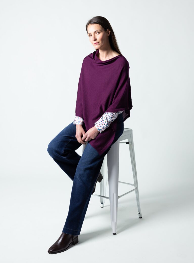 Maison Solfin - Poncho femme en laine fine mérinos violet nuit – U