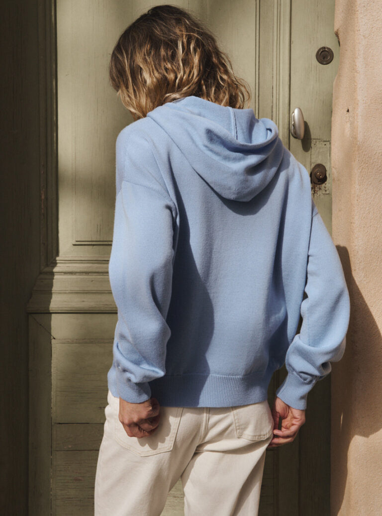 LAFRANÇAISE Mailles in France - Pull sweat à capuche bleu ciel Claude – L
