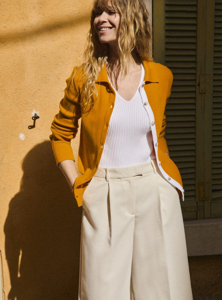 LAFRANÇAISE Mailles in France - Cardigan col polo jaune Dominique – L
