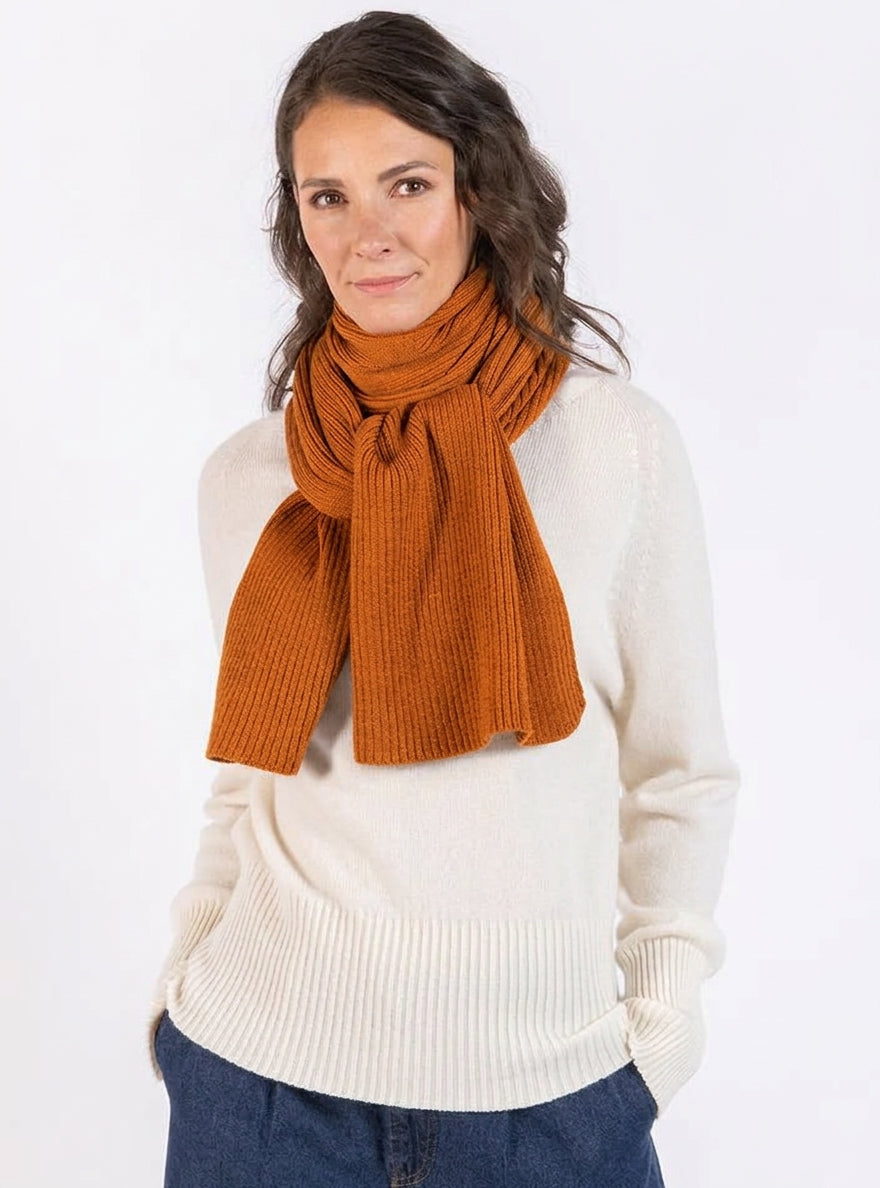 7802 orange fruite Maison Solfin - Écharpe mixte en laine fine mérinos orange fruité – U