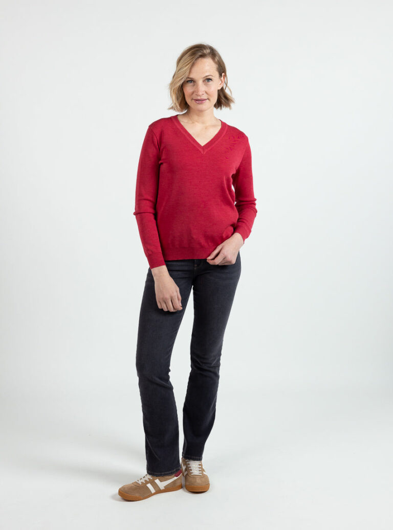 Maison Solfin - Pull femme col V en laine mérinos rouge cerise – 50