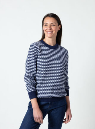 Pull femme en laine fine mérinos Jacquard bleu par la marque MAISON SOLFIN MAISON SOLFIN - Pull femme en laine fine mérinos Jacquard bleu