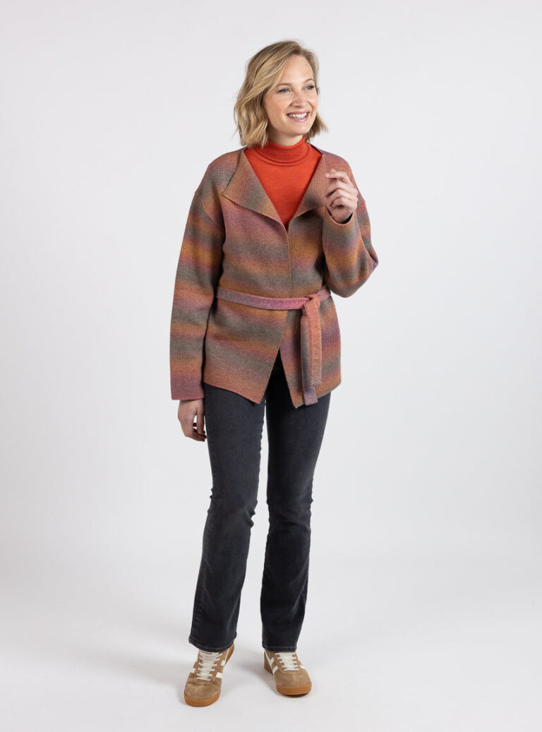 Maison Solfin - Veste droite à ceinture femme en laine mérinos marron glacé – 3