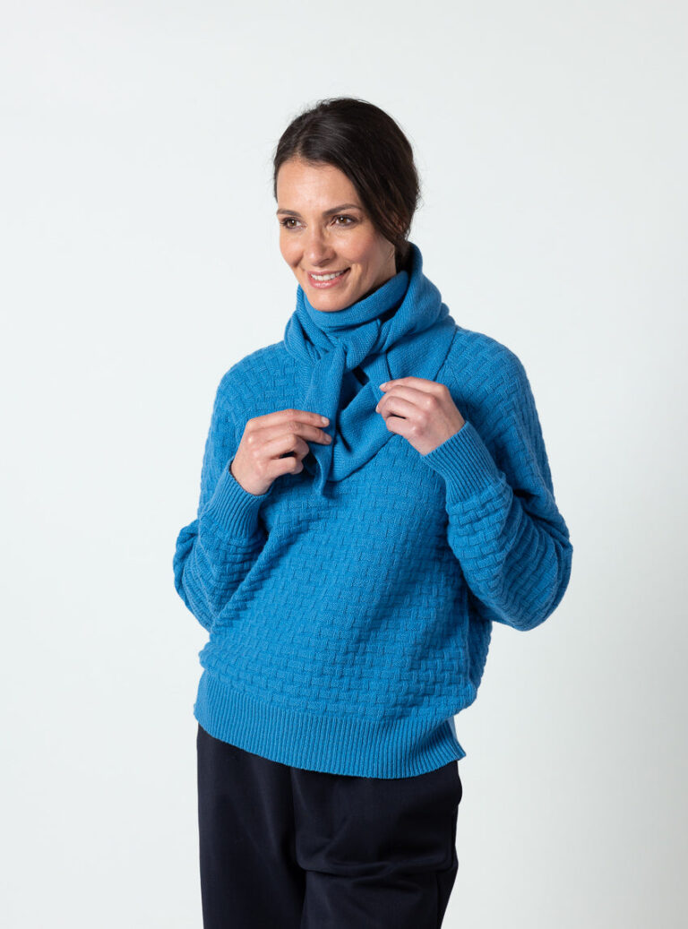 Maison Solfin - Pull femme en laine extrafine mérinos bleu céramique – 4