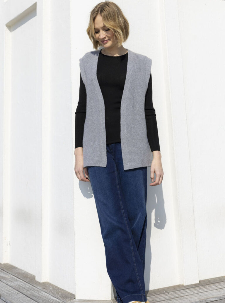 Maison Solfin - Gilet sans manches femme en laine merinos gris douceur – 4