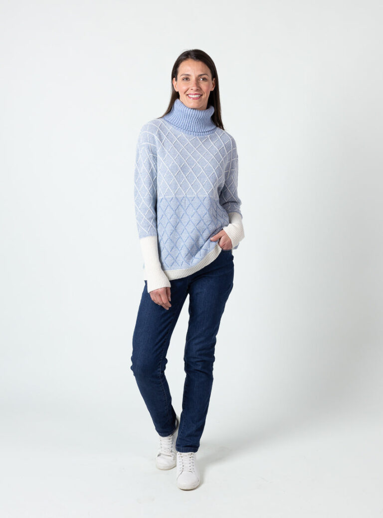 Maison Solfin - Pull femme en laine extrafine mérinos bleu – 4
