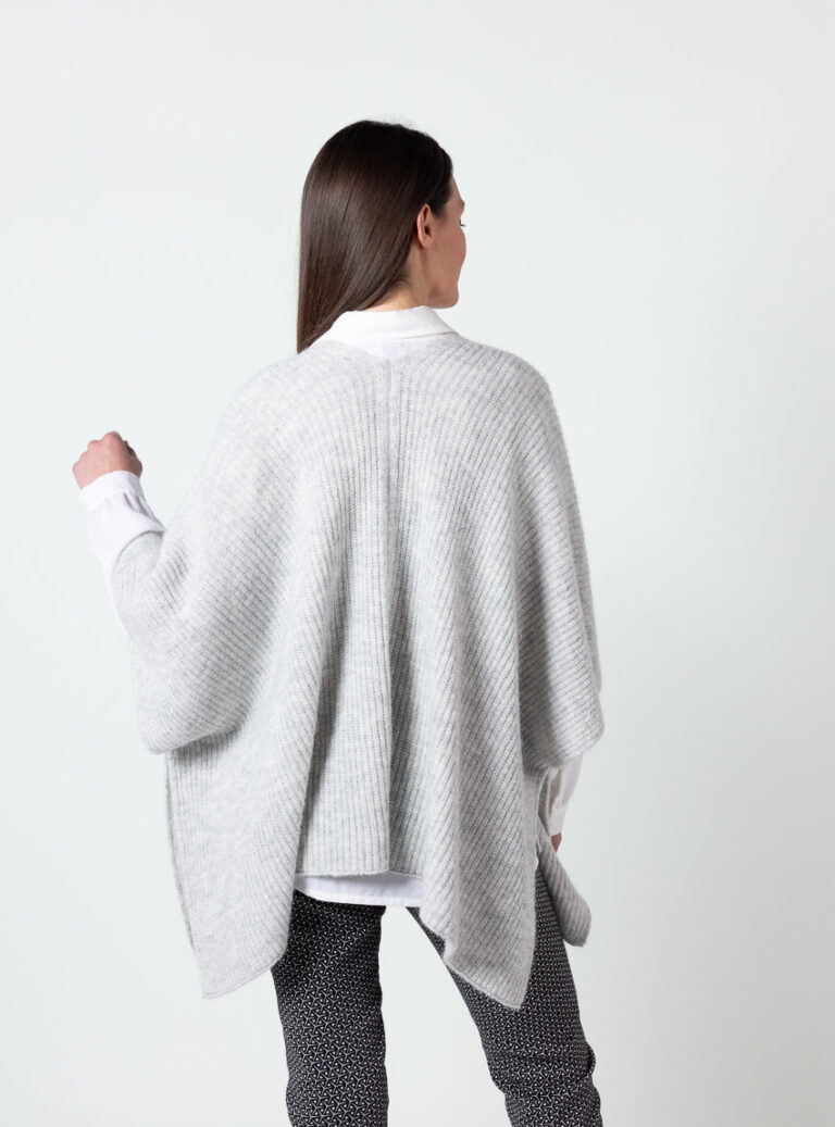 Maison Solfin - Cape femme laine merinos et alpaga gris pâle – U