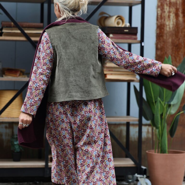 Quintessence - Robe Edmée — Velours milleraies Jardin d'opale – XXL