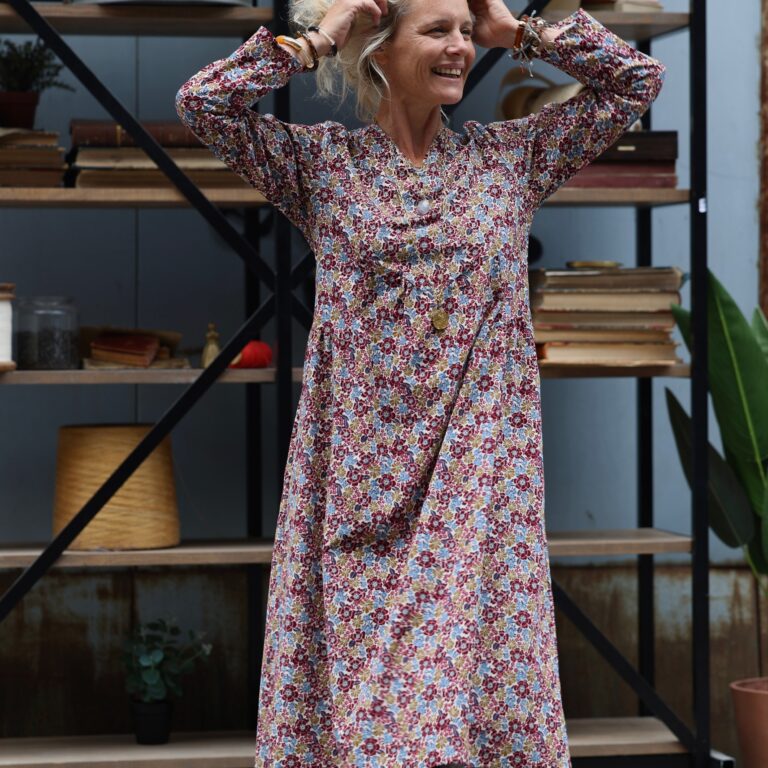 Quintessence - Robe Edmée — Velours milleraies Jardin d'opale – XXL