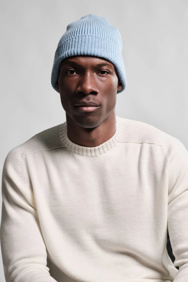 ARA BONNET BLEU CIEL 1 Nitto Knitwear - Bonnet Ara - Bleu ciel – Taille unique