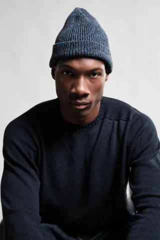 Bonnet Ara Chiné – Bleu roi / Noir par la marque Nitto Knitwear Nitto Knitwear - Bonnet Ara Chiné – Bleu roi / Noir