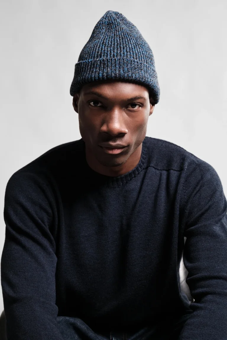 ARA BONNET CHINE BLEU ROI NOIR 1 Nitto Knitwear - Bonnet Ara Chiné - Bleu roi / Noir – Taille unique