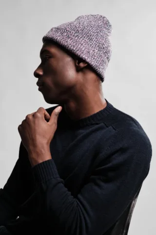 Bonnet Ara Chiné – Marine / Rose par la marque Nitto Knitwear Nitto Knitwear - Bonnet Ara Chiné – Marine / Rose